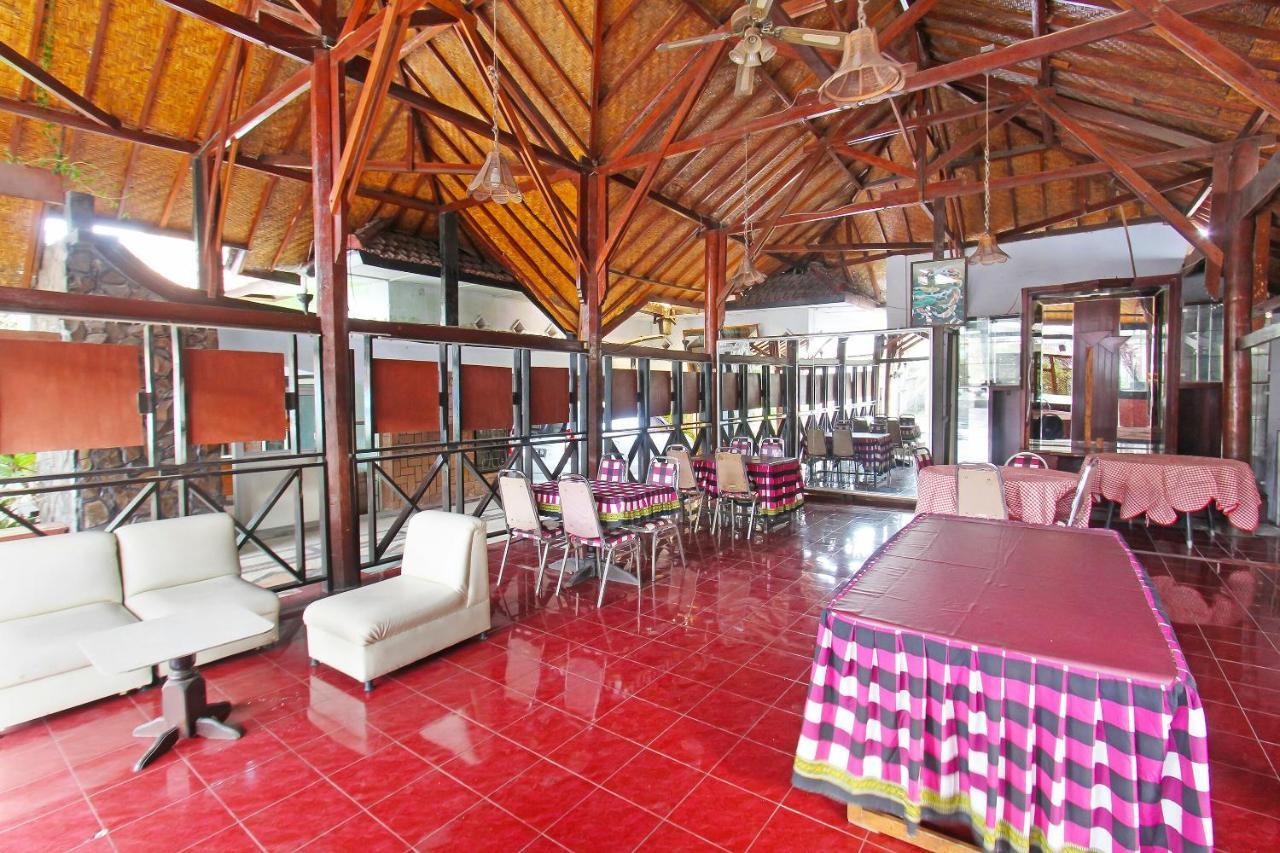 Oyo 91516 Wisata Hotel Mataram Buitenkant foto
