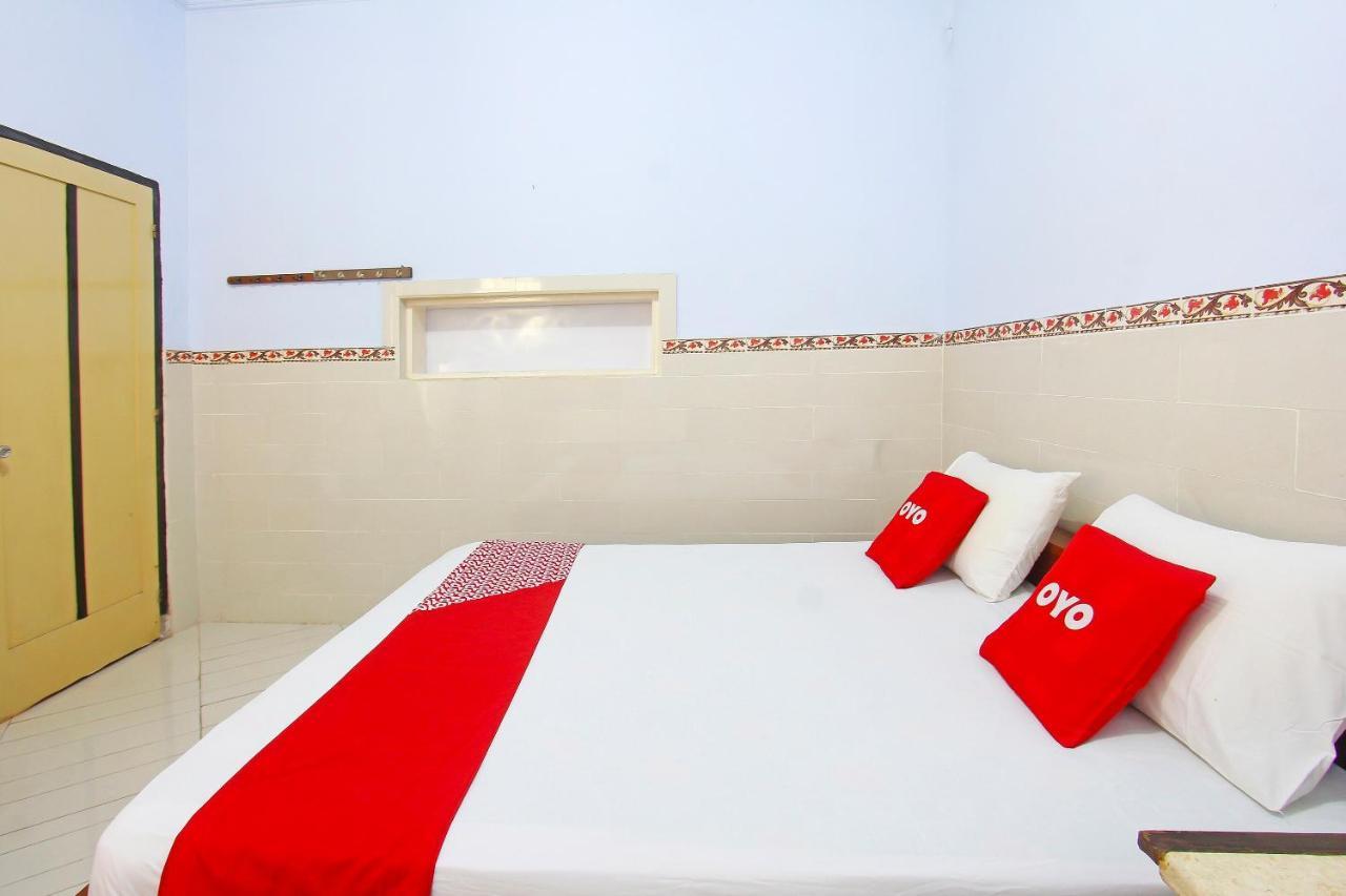 Oyo 91516 Wisata Hotel Mataram Buitenkant foto