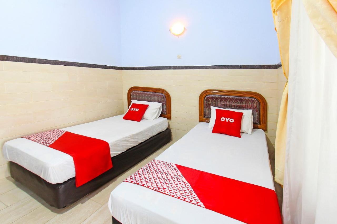 Oyo 91516 Wisata Hotel Mataram Buitenkant foto